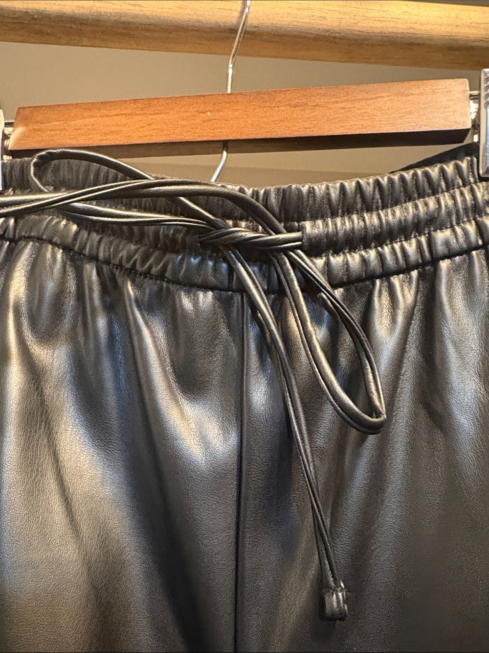 GAP Wide Leg Faux Leather Pants - Black - Picture 4 of 5